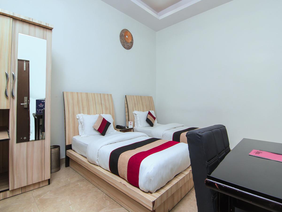 Oyo 1358 Hotel Crossroad Lucknow Exterior foto